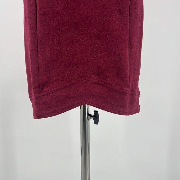 Windsor Plunging Vneck Faux Suede Wine Mini Dress Women's sz. Small - Picture 7 of 13